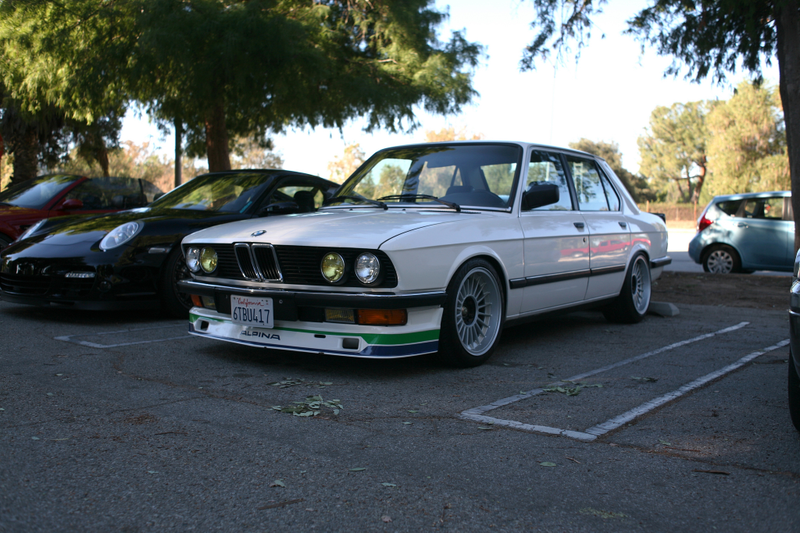 Illustration for article titled SoCal Vintage BMWs: Where the turn-signal-using BMW owners come to play